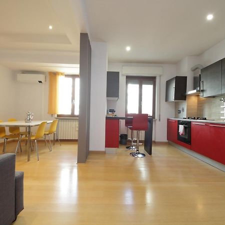 Cozy And Comfy Apartment In Piramide Metro Stop Rome Exterior photo