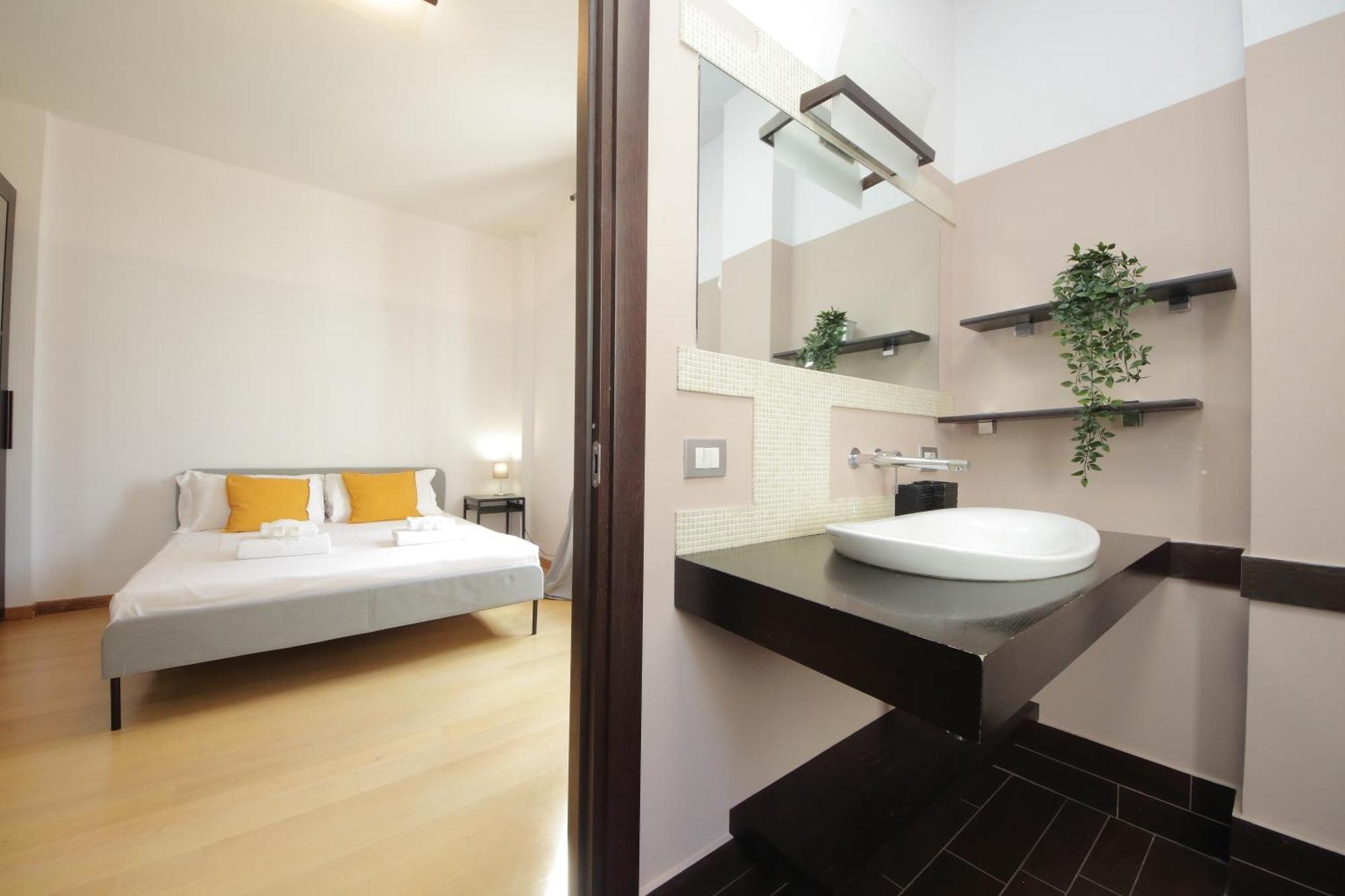 Cozy And Comfy Apartment In Piramide Metro Stop Rome Exterior photo